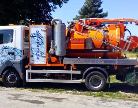 Desatascos y Limpiezas Urbanisti Álava - Servicio Urgencias 24h – fontanero en Vitoria-Gasteiz